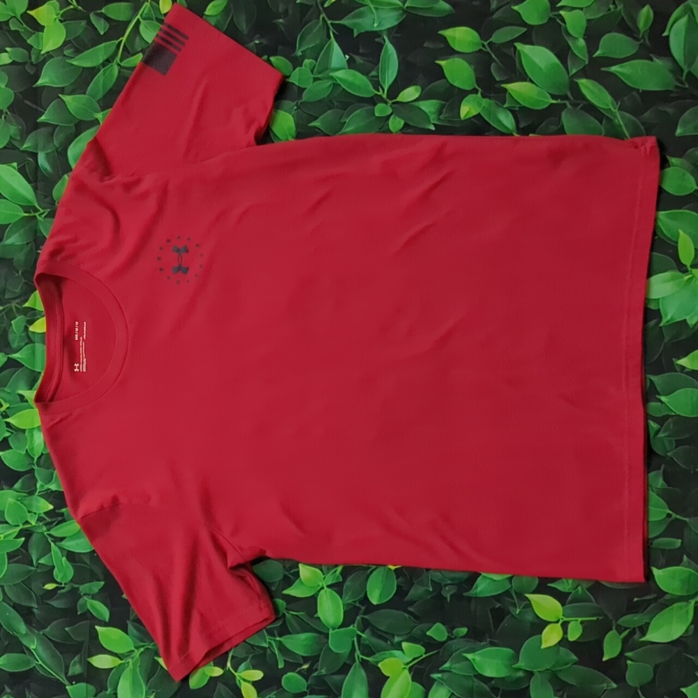 Men's Medium Red Under Armour American Flag Loose Fit T-Shirt
